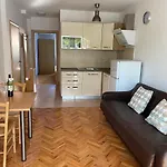 Mare Appartement Krk Town