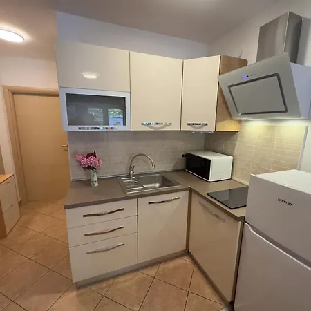 Mare Appartement Krk Town