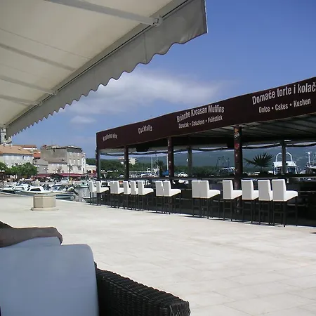 Mare Apartment *